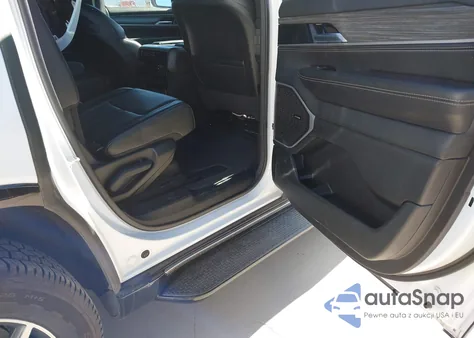 2024 Jeep Wagoneer Series Iii 4X4 from USA, damaged, VIN 1C4SJVDP4RS168767